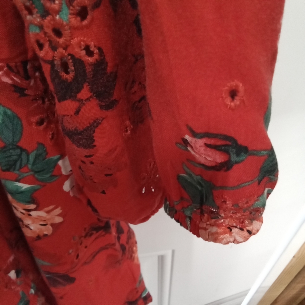 Torrid Eyelet Lace-Up Babydoll Top - Challis Floral Red Size‎ 1 - Picture 2 of 6